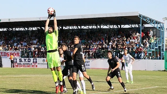 TFF 2. Lig: Amed Sportif Faaliyetler: 2 - Kocaeli Birlikspor: 1
