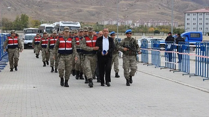 FETÖ'nün Erzincan'daki mütevelli heyeti davası başladı
