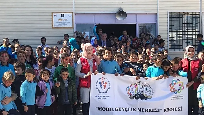 Gölbaşı'nda 'Mobil Gençlik Merkezi' etkinliği
