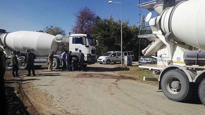 Elazığ'da beton mikseri kazası: 1 ölü