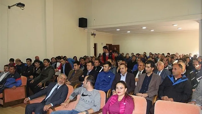 Okul Sporları Değerlendirme toplantısı yapıldı
