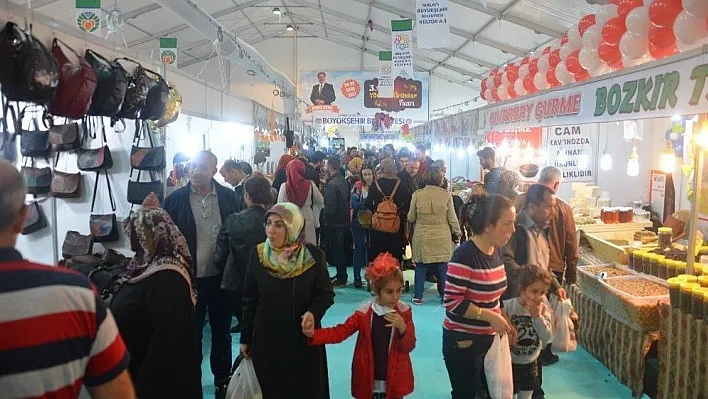 Malatya'daki Yöresel Ürünler Fuarına yoğun ilgi
