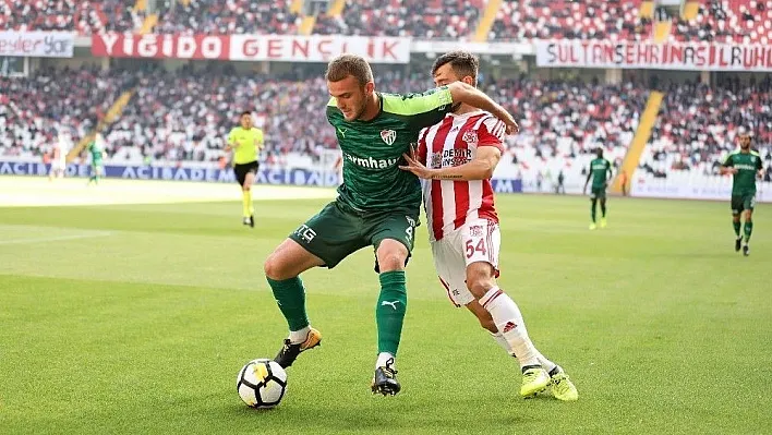 Süper Lig: D.G. Sivasspor: 0 - Bursaspor: 0 (İlk yarı)
