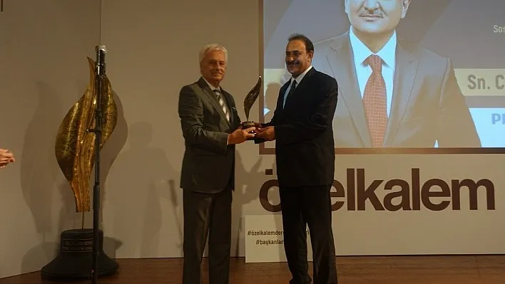 Başkan Başsoy'a çifte ödül
