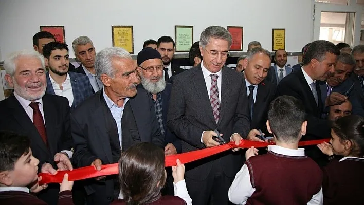 Şehit Ömer Halisdemir kütüphanesi açıldı