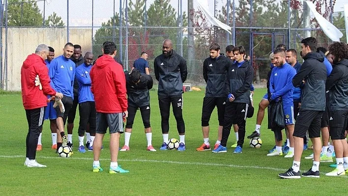 Evkur Yeni Malatyaspor, Ankara'da galibiyet peşinde
