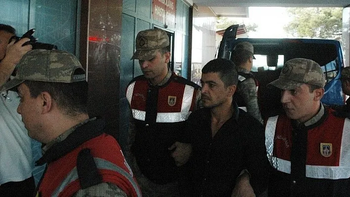 Kazaya karışan otomobil kırılan far camlarından bulundu
