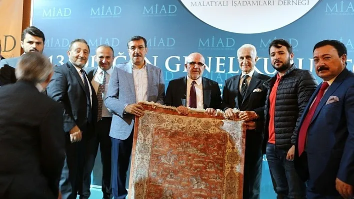 MİAD'da, Yunus Akdaş güven tazeledi
