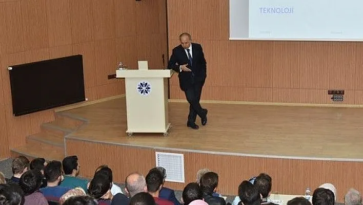 ETÜ'de 'Sanayileşmemiz ve 2023 Vizyonu' konferansı yapıldı
