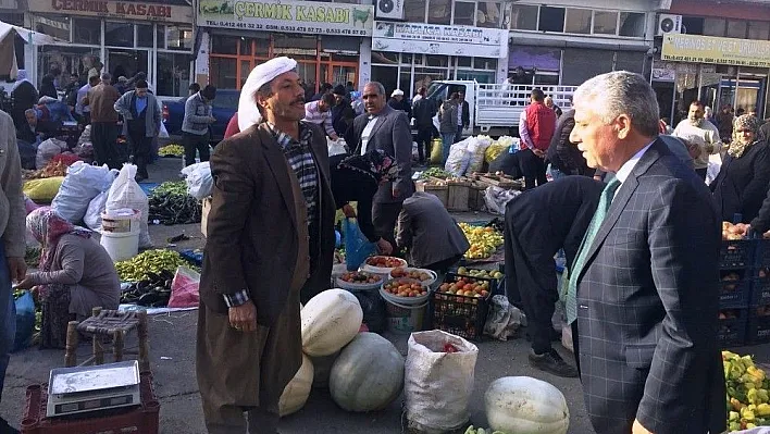 Başkan Karamehmetoğlu'ndan esnaf ziyareti
