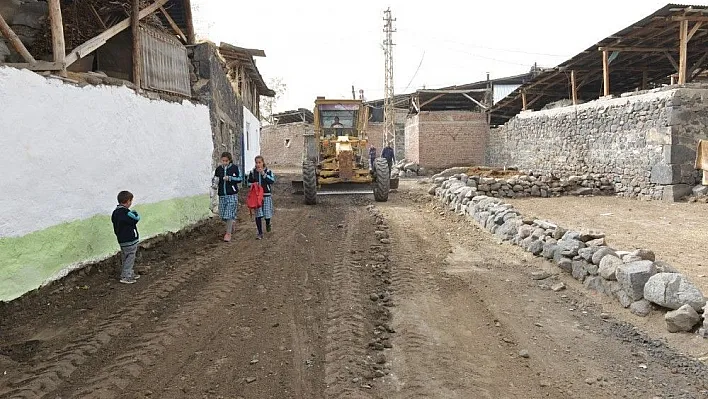 Yakutiye, kardan önce iki köyü asfaltla buluşturmak istiyor
