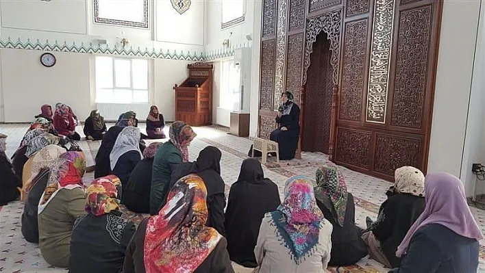 Aile ve Değerler Eğitimi Semineri verildi
