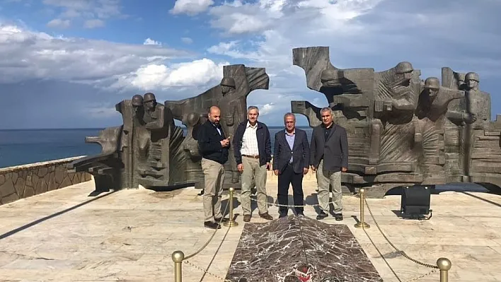 Rektör Çomaklı, Kıbrıs'ta incelemelerde bulundu
