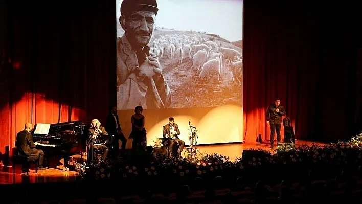 'Mısralarda Es' konserine yoğun ilgi
