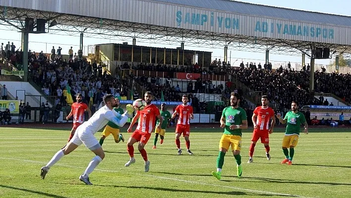 Lider Adıyaman 1954 Spor galibiyet serisini sürdürüyor
