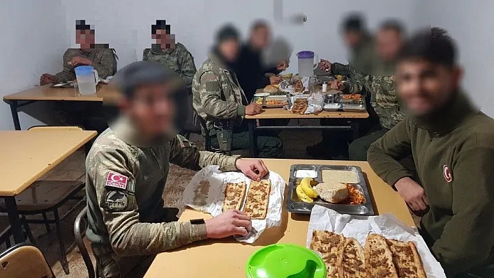 Başkan Aydın askerlere 'etli ekmek' gönderdi
