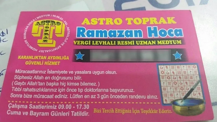 Vergi levhalı 'uzman medyum'
