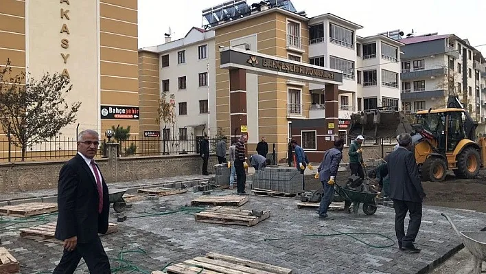 Bingöl'de, üstyapı çalışmalarının yüzde 80'i tamamlandı
