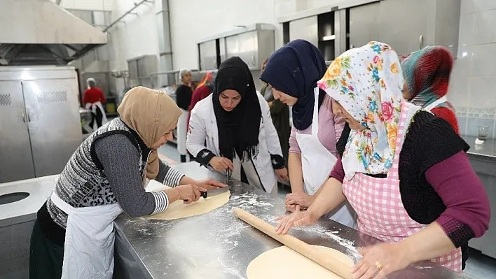 Büyükşehir, Diyarbakırlılara meslek öğretiyor
