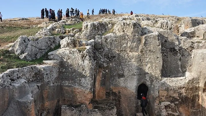 Öğrenciler Perre Antik Kente hayran kaldı
