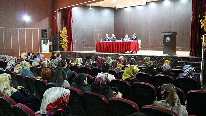 'Uyuşturucu ile Mücadele' paneli düzenlendi
