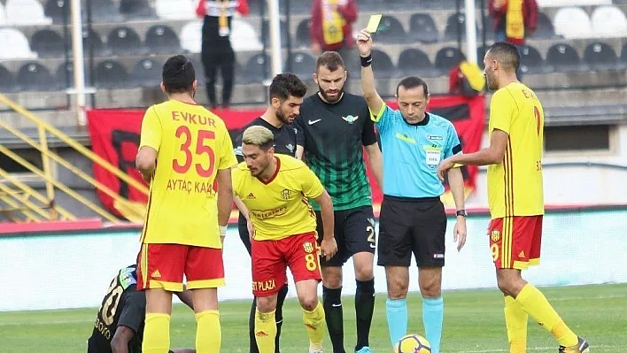 E.Yeni Malatyaspor'da 2 futbolcu cezalı duruma düştü
