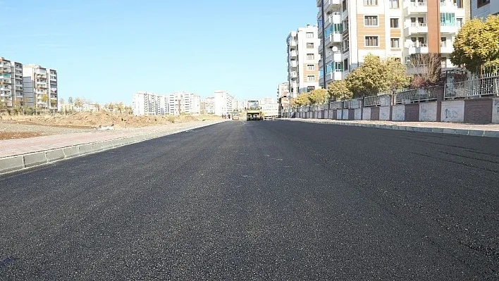 Başkan Akat yol çalışmalarını denetledi
