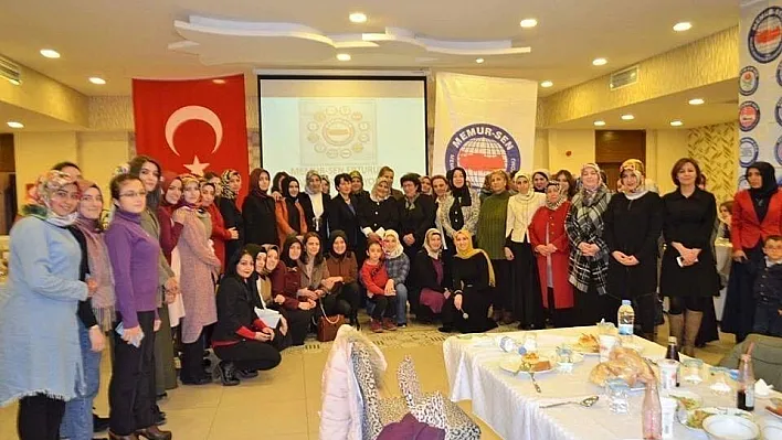 Memur Sen üyelerine koruyucu aile semineri
