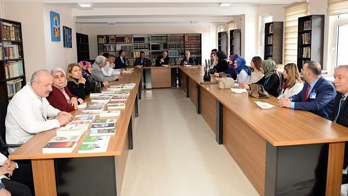 Vali Azizoğlu: 'Geleceğimiz sizlere emanet'
