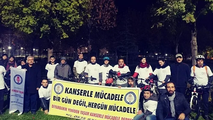 Kanserle mücadele için pedal çevirdiler
