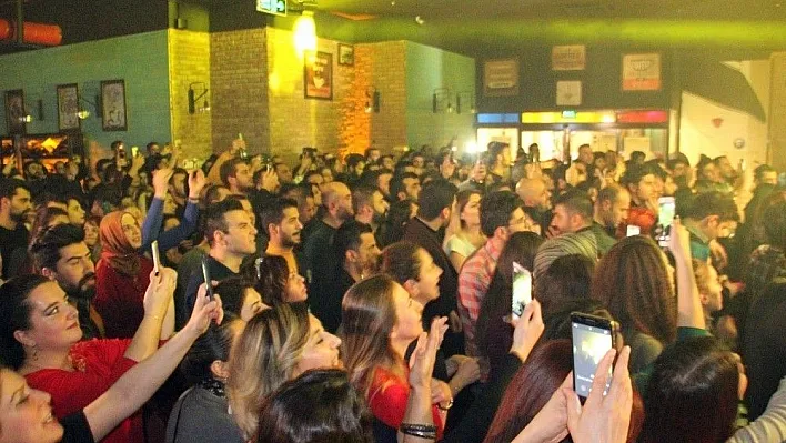 Haluk Levent, Diyarbakır'da sevenleriyle buluştu