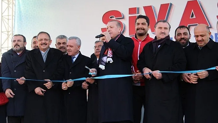 Cumhurbaşkanı Erdoğan, Sivas'ta (2)
