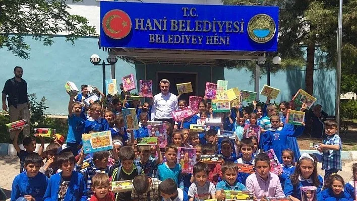 Kaymakam Yazıcı Hanililerin gönlünü fethediyor
