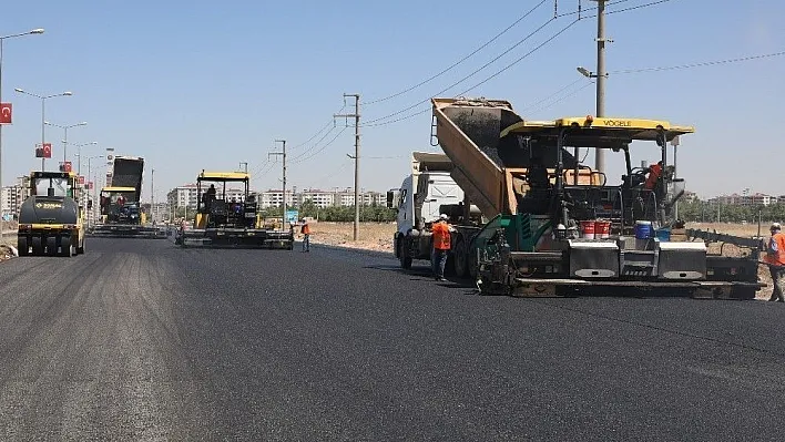 Büyükşehir Belediyesi 560 bin ton asfalt serdi
