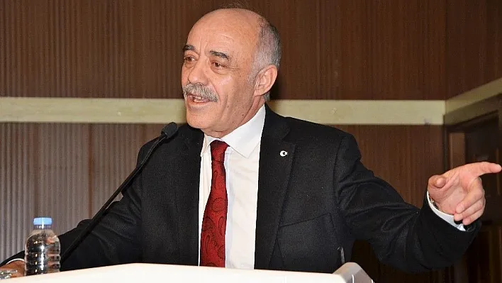 Ahilik Panelinde Başkan Yücelik'ten gençlere nasihat 'Yılgınlık göstermeyin, çok çalışın başarın'
