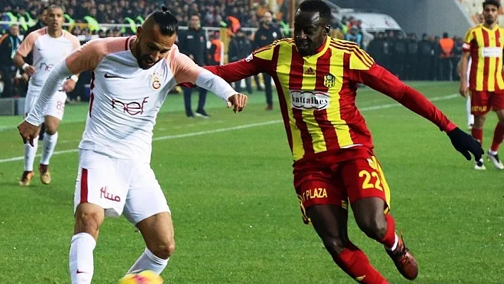 Süper Lig: Evkur Yeni Malatyaspor:2 -Galatasaray: 0 (İlk Yarı)
