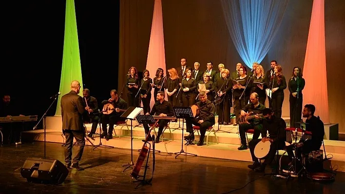 Büyükşehir Belediyesi, Mevlana'yı konserle andı
