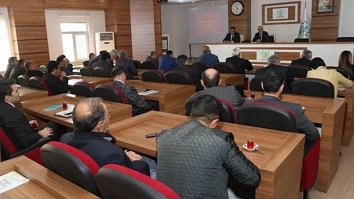 Kayapınar Belediyesinde 2017 yılının son muhtarlar toplantısı yapıldı
