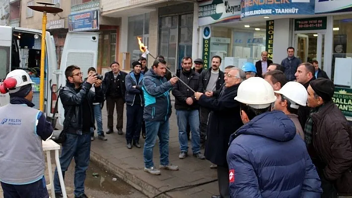 Oltu doğalgaza kavuştu
