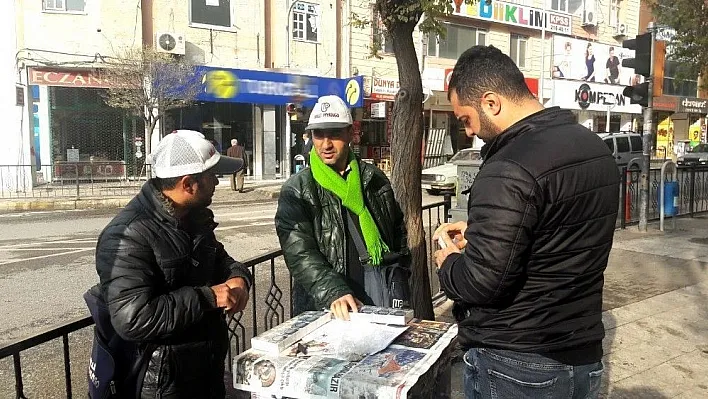 Biletine amorti ve küçük ikramiye çıkan vatandaşlar paralarını aldı
