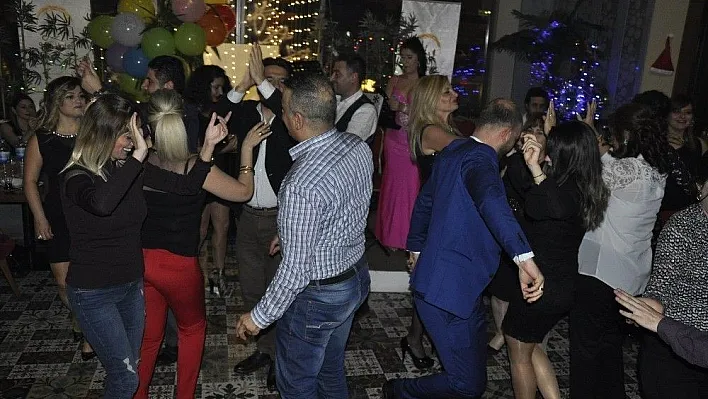 Diyarbakır yeni yıla coşkuyla girdi
