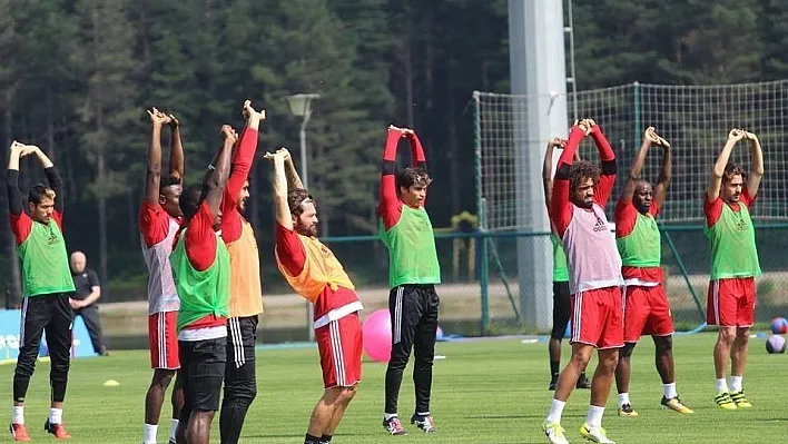 E. Yeni Malatyaspor'da Antalya kampı başladı
