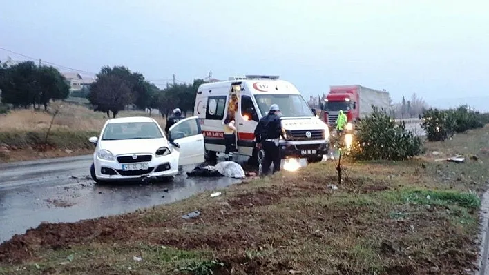 Kahramanmaraş'ta taziye dönüşü kaza: 1 ölü, 2 yaralı
