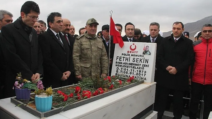 Kahramanca şehit düşen Fethi Sekin kabri başında anıldı