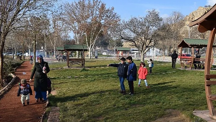 Kış ortasında piknik keyfi

