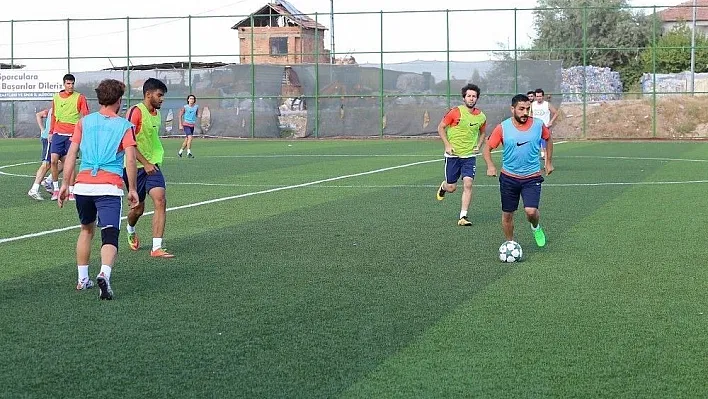 Yeşilyurt Belediyespor genç bir kadroyla yola devam edecek
