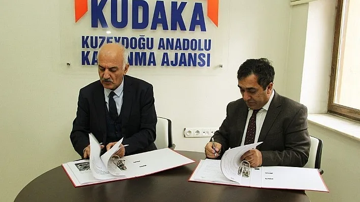 KUDAKA desteğiyle Tortum Gölü'ne cam teras yapılıyor
