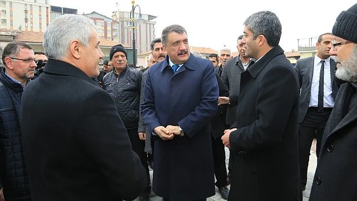 Başkan Gürkan, minibüsçü esnafları ile bir araya geldi
