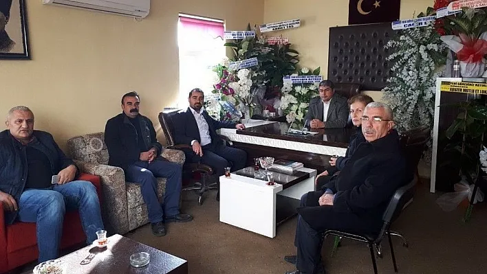 CHP Besni Teşkilatı başkanları ve gazetecileri unutmadı
