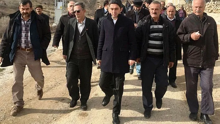 CHP'den maden ocağına tepki gösteren köylülere destek
